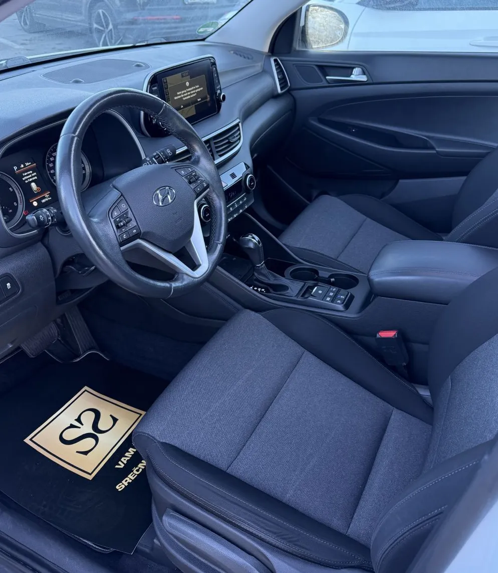 Zunanja slika - Hyundai Tucson - 1.6CRDI Premium Panorama-LED-Mkot-GrSed-NAV-Tem-DE - 16