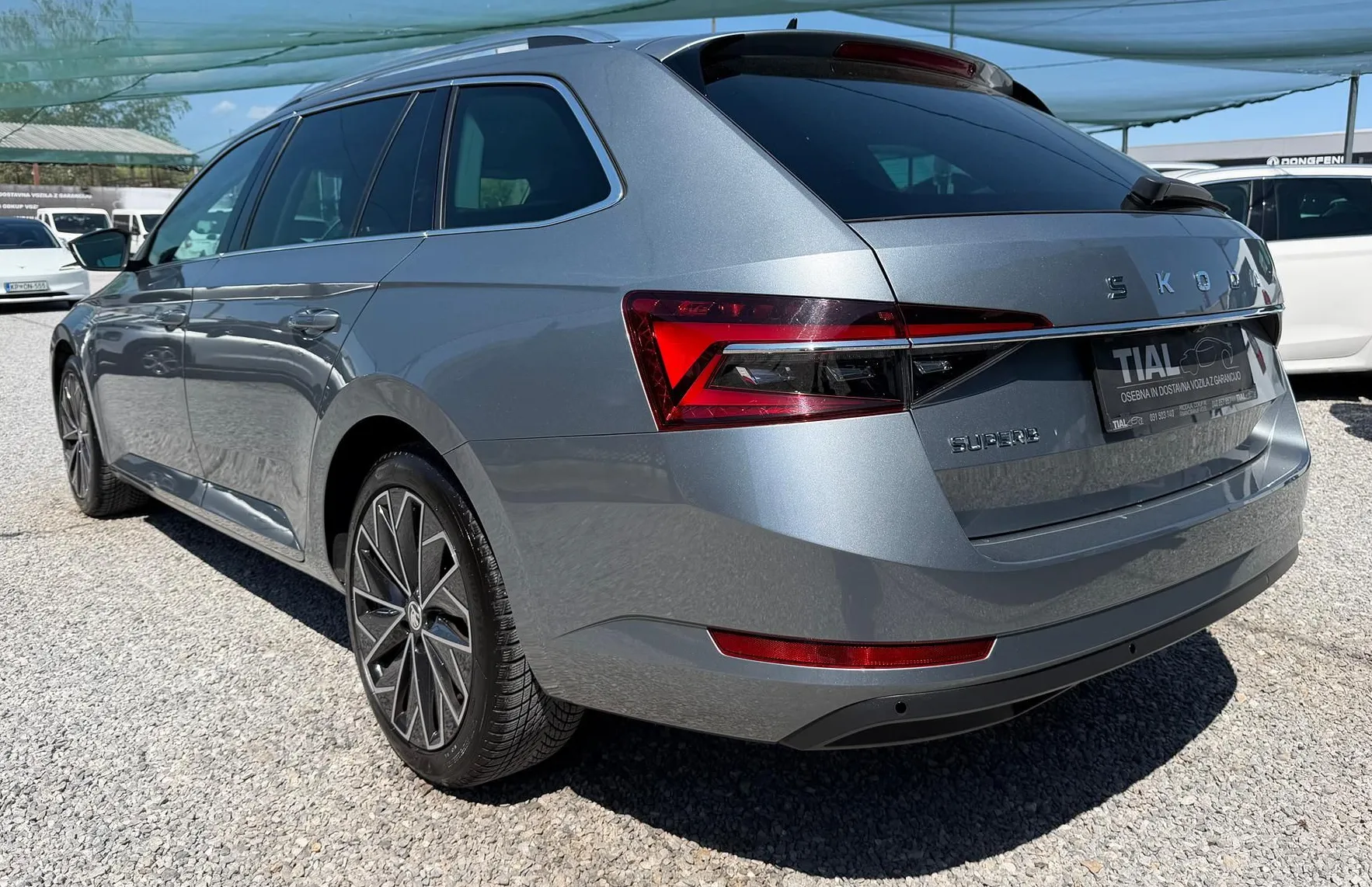 Zunanja slika - Škoda Superb - 2.0 TDI STYLE-18COL-CRYSTAL LED-ACC-MRT.KOTI-KAMER - 5