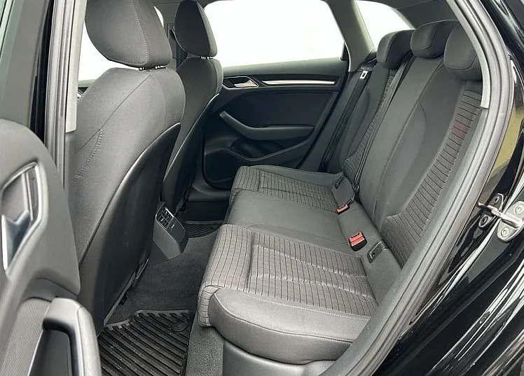 Zunanja slika - Audi A3 - 1.6 TDI S-LINE Stronic-PDC-ACC-LANE-NAVI-ALU18-SLO - 11