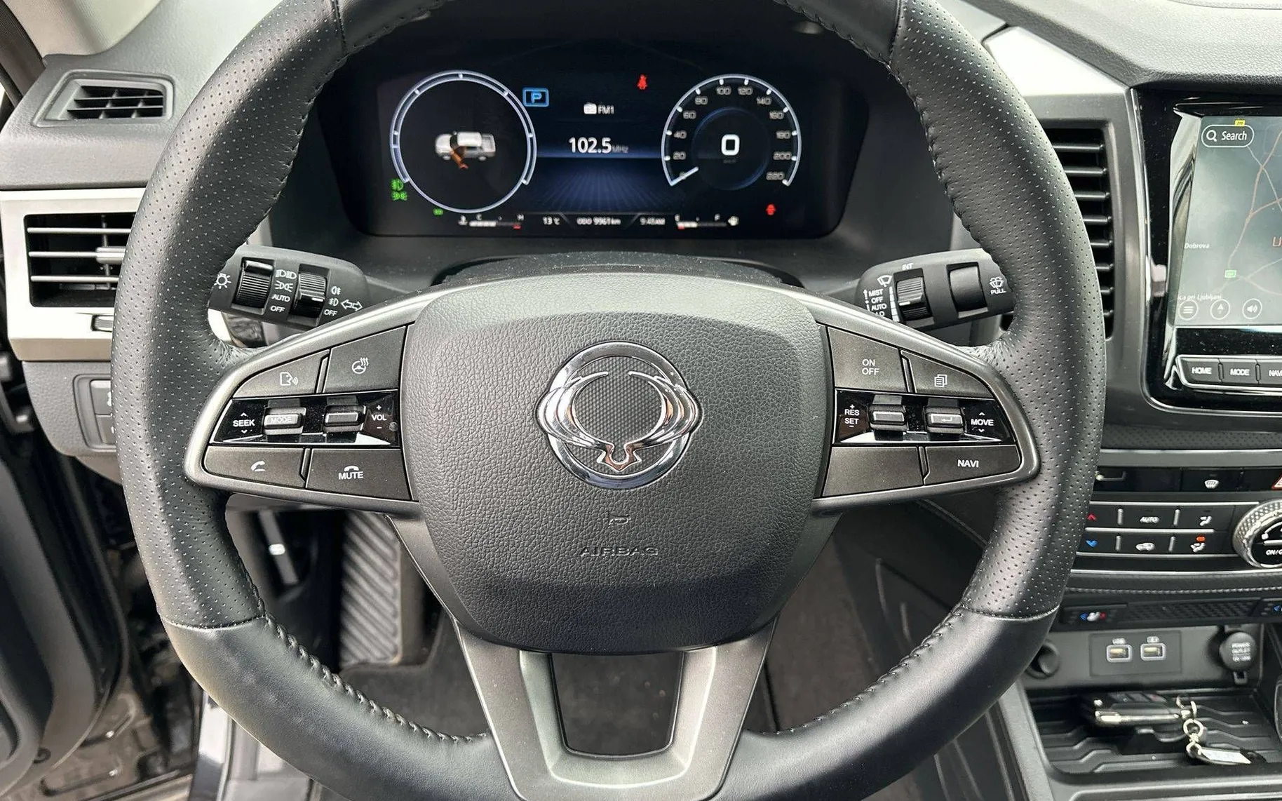 Zunanja slika - SsangYong Musso - Grand 2.2 XDi Ultimate 4WD AT... - 13