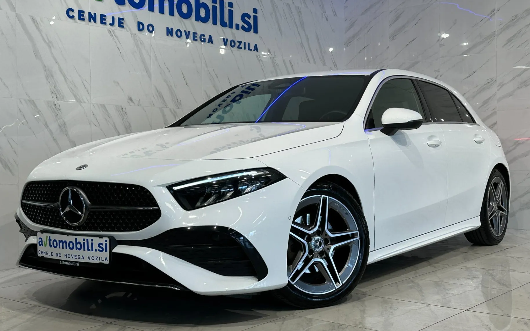 Zunanja slika - Mercedes-Benz A-Razred - 200 AMG Line |Kamera|Navi|Gretje|SLO|1.Lastnik|... - 1