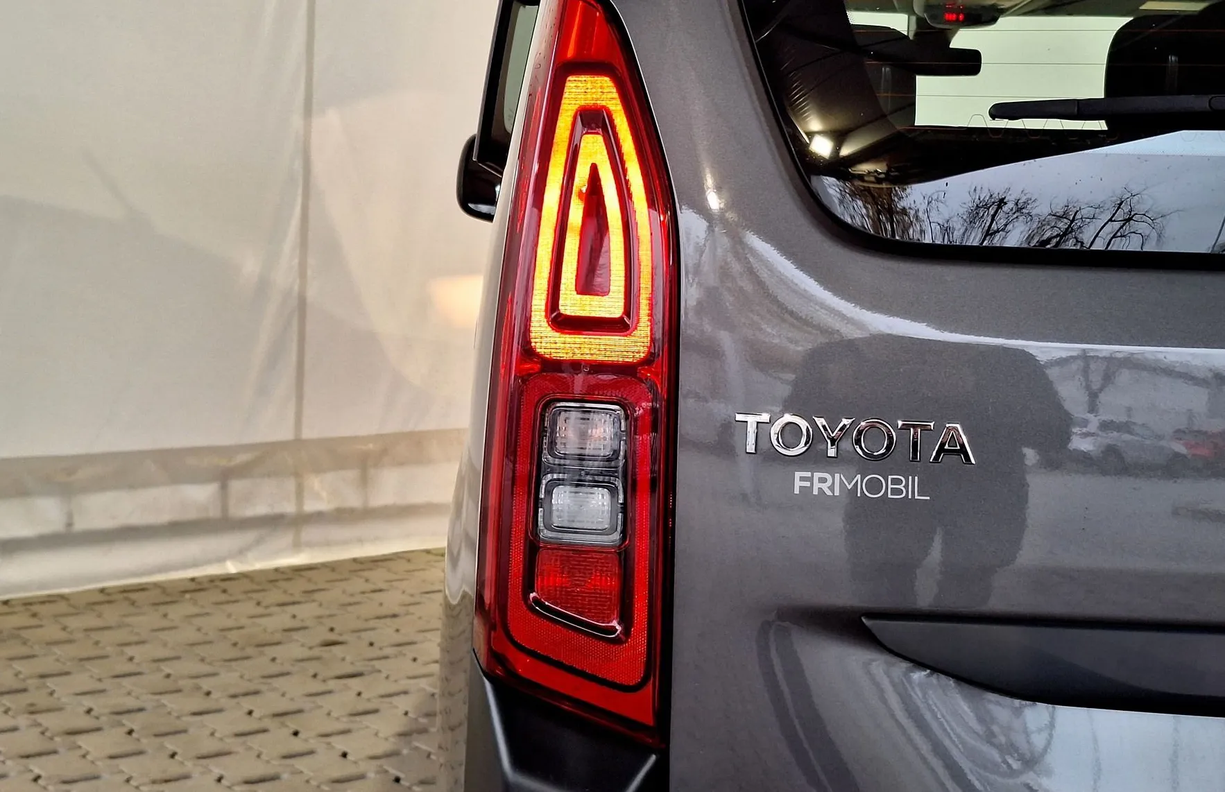 Zunanja slika - Toyota Proace - City Verso 1.2 Combi Compact MT 6 - 9