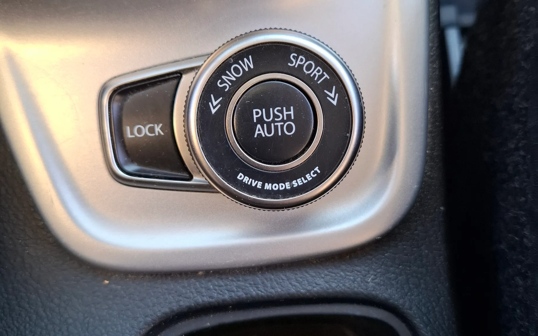 Notranja slika - Suzuki Vitara - AllGrip 1,6 Premium - 6