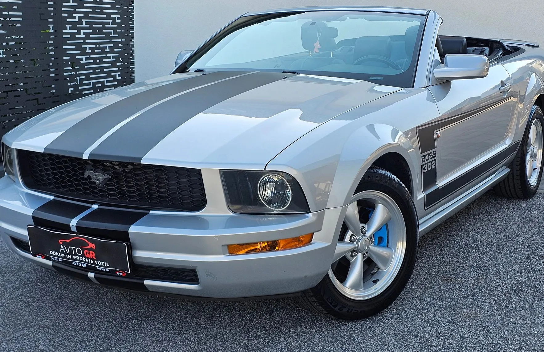 Zunanja slika - Ford Mustang - GT 4.6 CABRIO- AUTOMATIC-ODLIČEN-Le 125.000km - 12