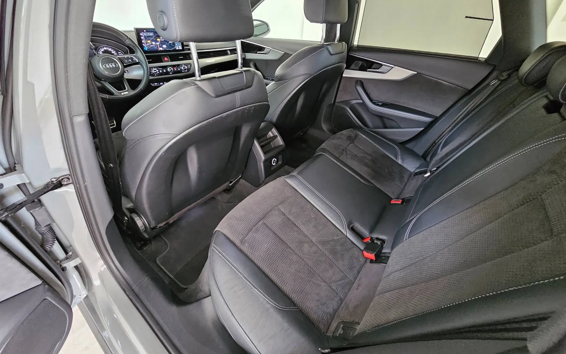 Notranja slika - Audi A4 Avant - quattro 45 TFSI S-LINE |EDITION-ONE|NARDO|ALU18| - 10