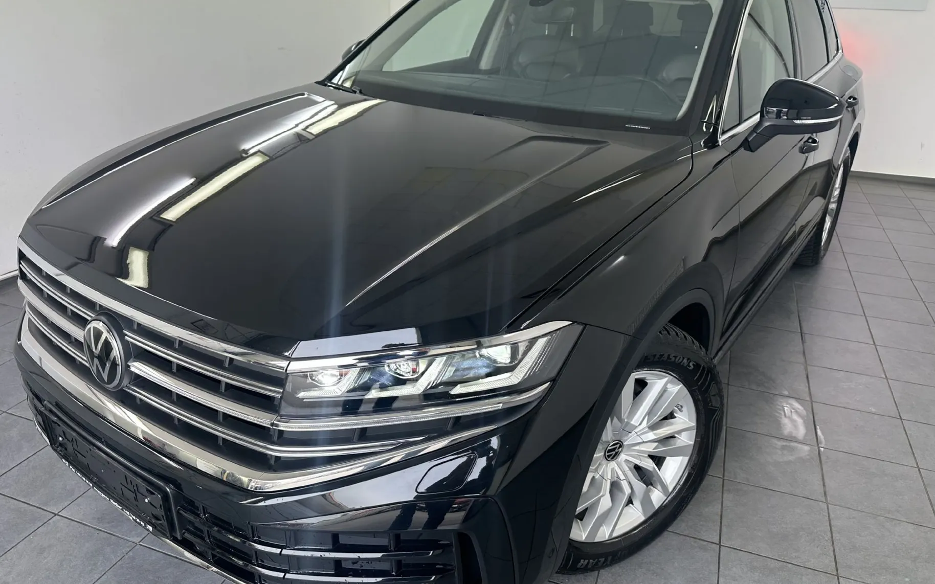 Zunanja slika - Volkswagen Touareg - Volkswagen  Elegance 3.0TDI 170kW.NEMŠKI.KA - 1