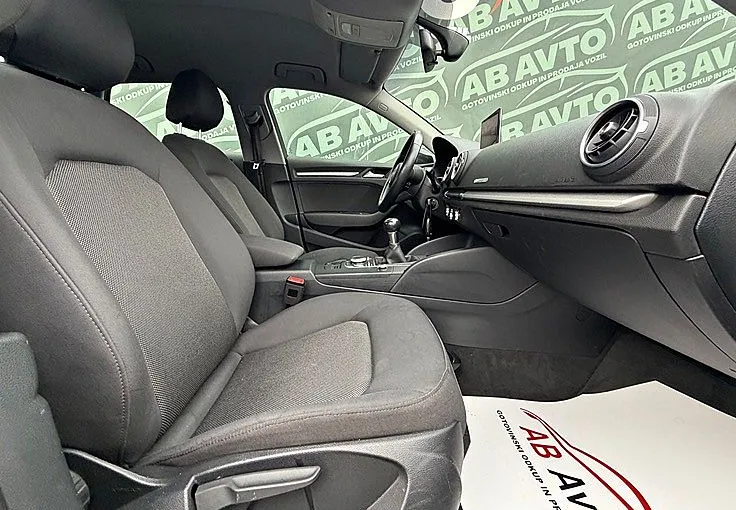 Zunanja slika - Audi A3 - 1.6 TDI 85 kW+5VRAT+ALU19+TEMPOMAT+NAVI+BIXENON - 10