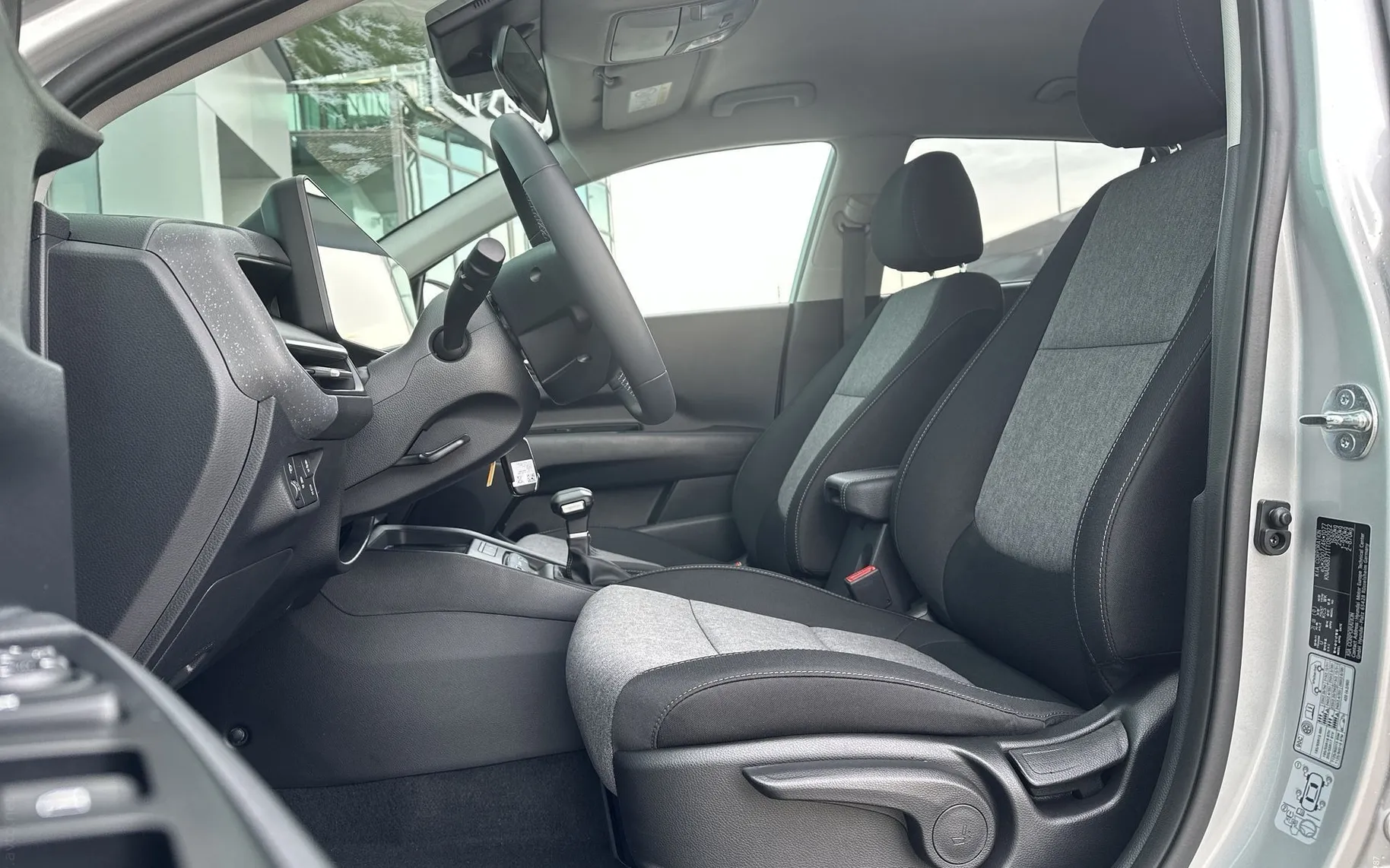 Notranja slika - KIA Stonic - 1.0 T-GDi EX Pulse DCT - 16