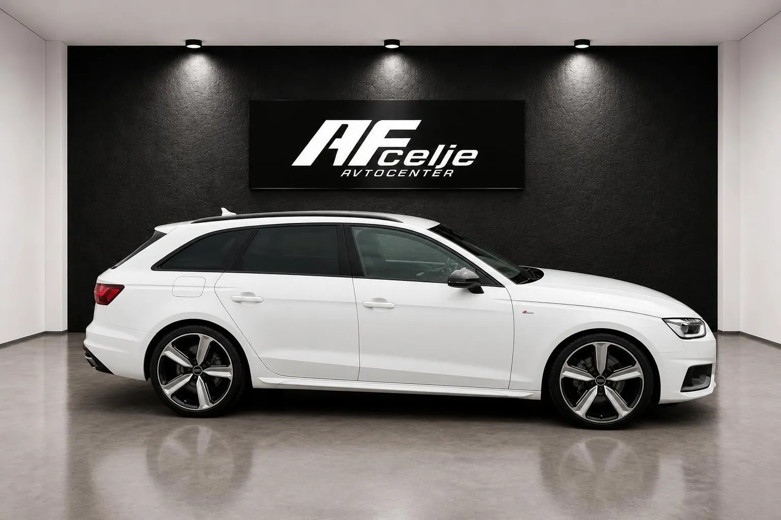 Zunanja slika - Audi A4 Avant - 2.0 TDI-AUT-S LINE-VIRUTAL-MATRIX-LIZING ZA TUJC.. - 4
