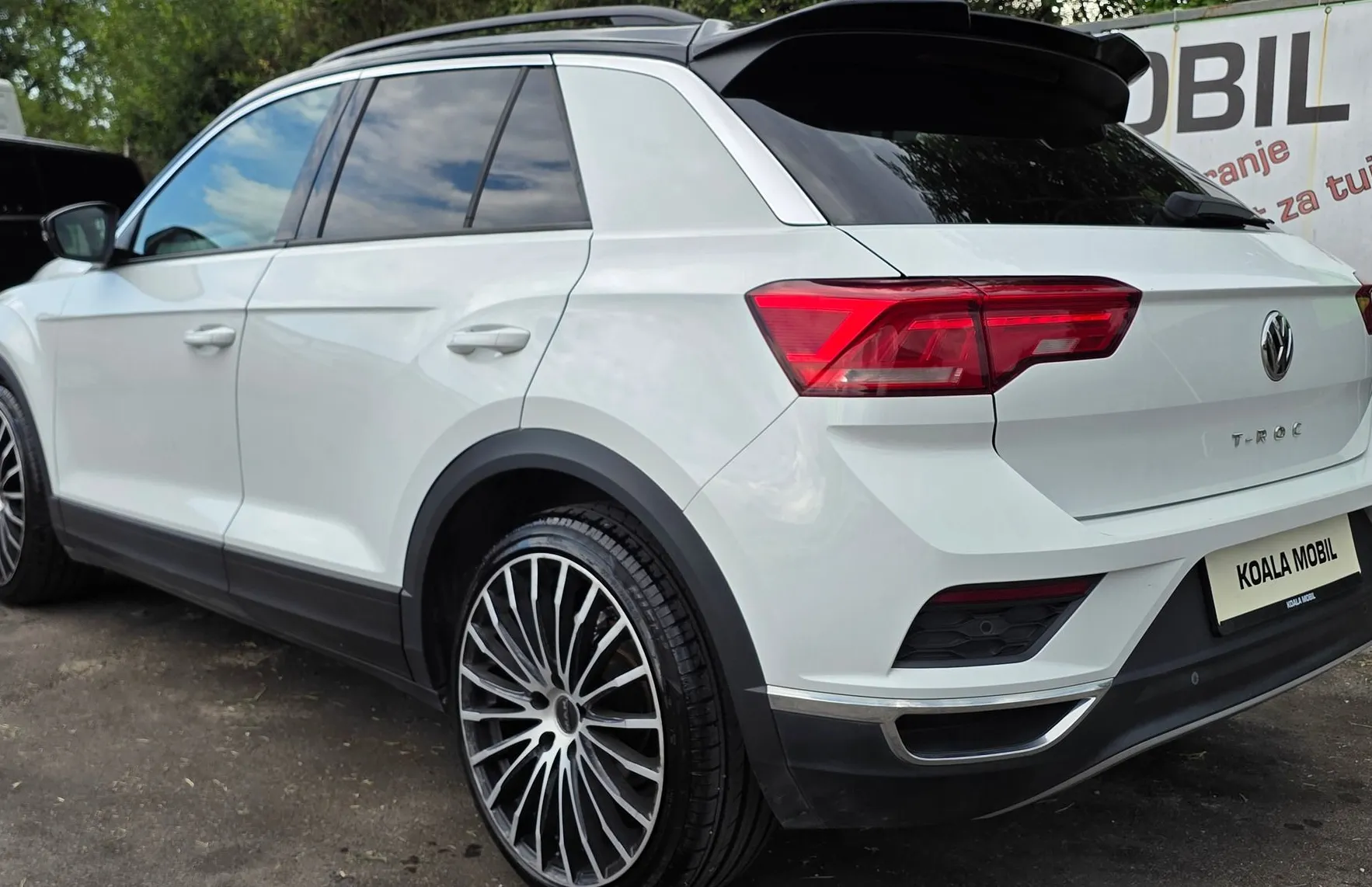 Zunanja slika - Volkswagen T-Roc - 1.6 TDI BMT SPORT LED-VIRTUAL-ALU-PDC - 6