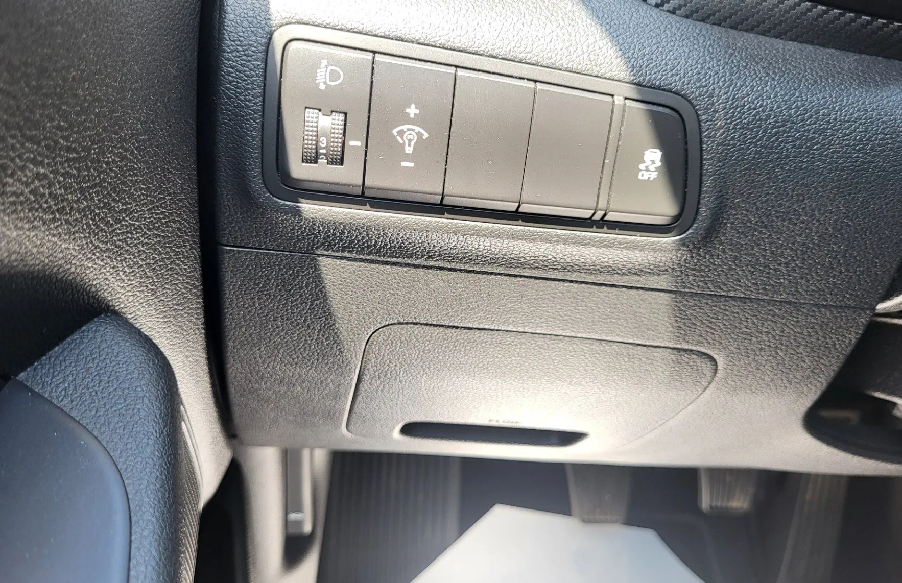 Zunanja slika - Hyundai Tucson - 1.6 GDI slo-1last-nav-pdc-alu-ac-el.paket-servisir - 17