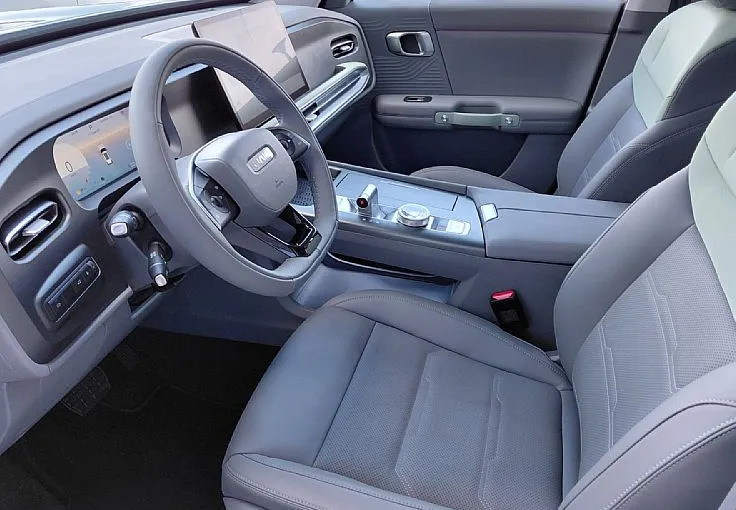Zunanja slika - Baic BJ30 - 1.5T e-HYBRID 4WD - NA ZALOGI - 6