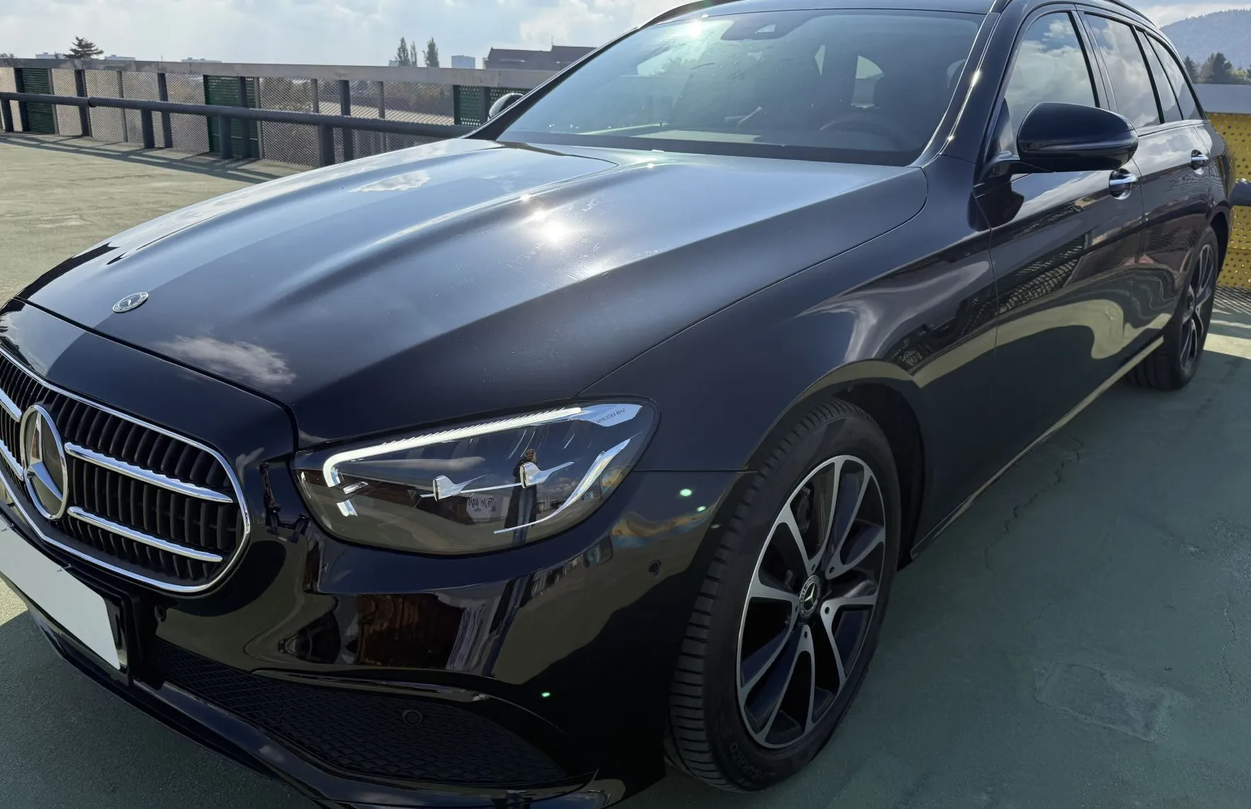 Zunanja slika - Mercedes-Benz E-Razred - E 200 d T Avantgarde Avt.LED.NAVI. USNJE. OGR.S. - 1