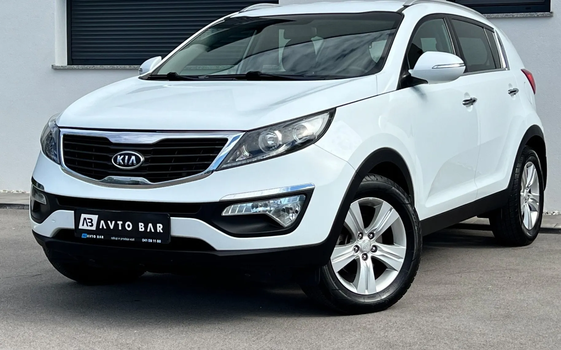 Zunanja slika - KIA Sportage - 1.7 CRDi+SLO+ALU+PDC+USB - 1