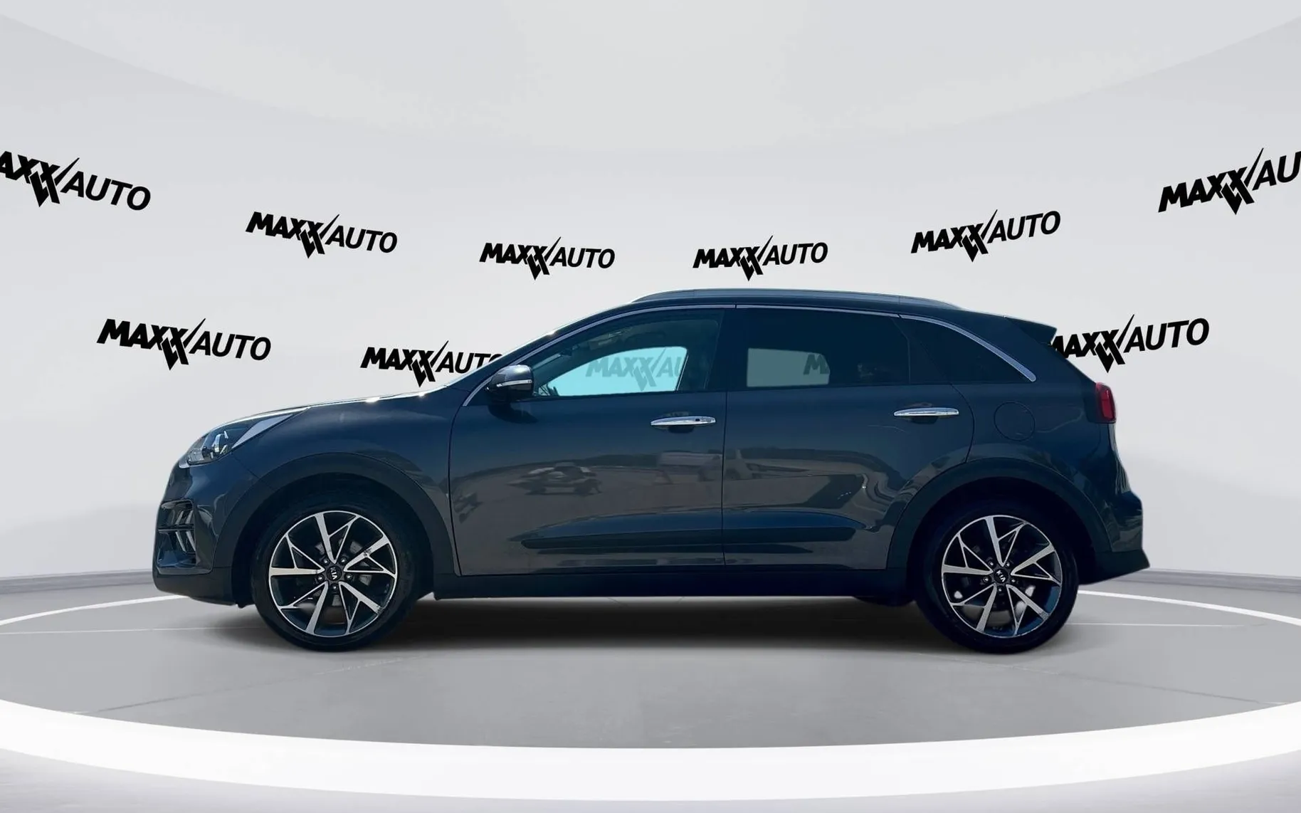 Notranja slika - KIA Niro - 1.6 HEV DCT - 8