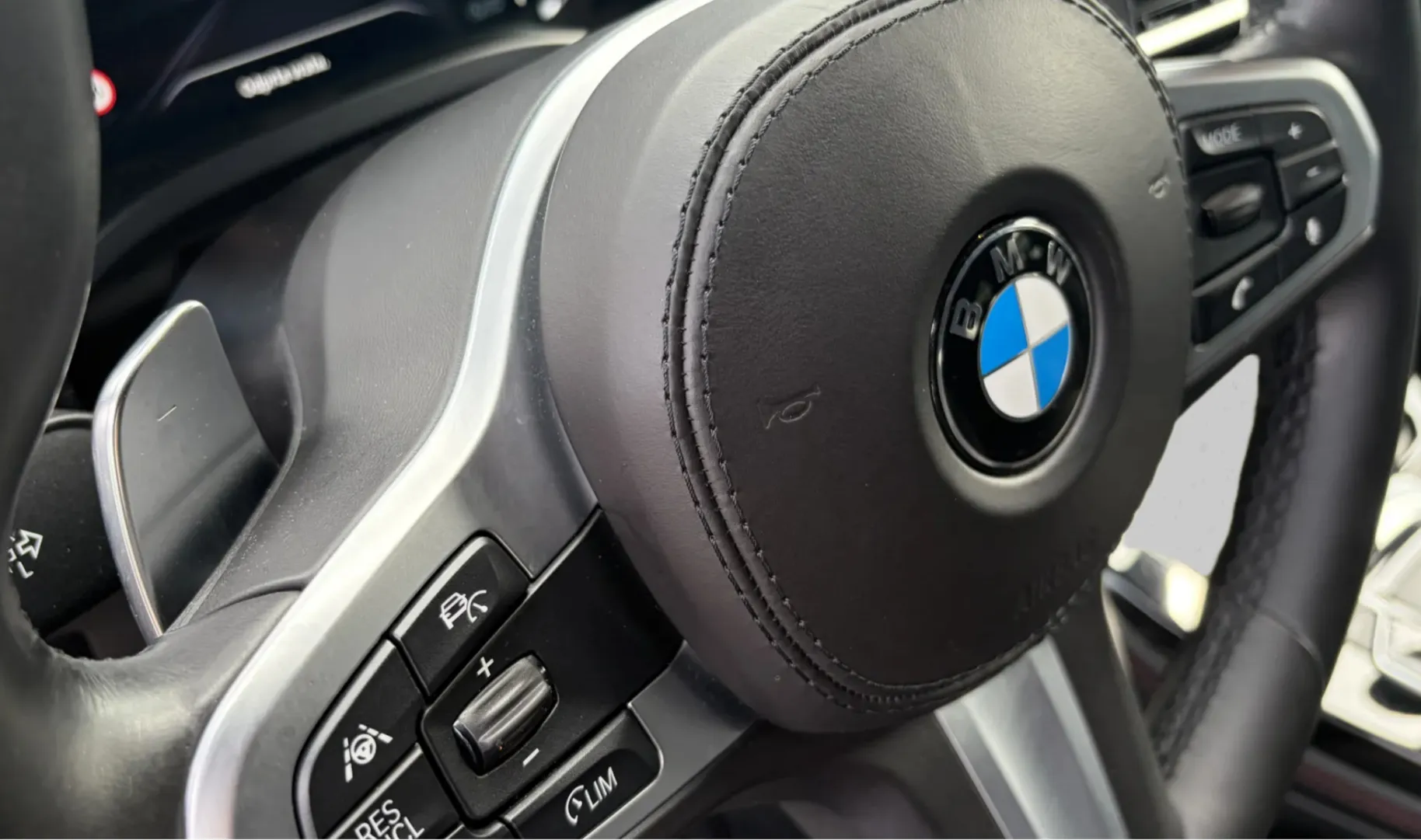 Zunanja slika - BMW X4 - serija :  xDrive30d M Sport X Avt. LED-KLJUKA-HUD - 17