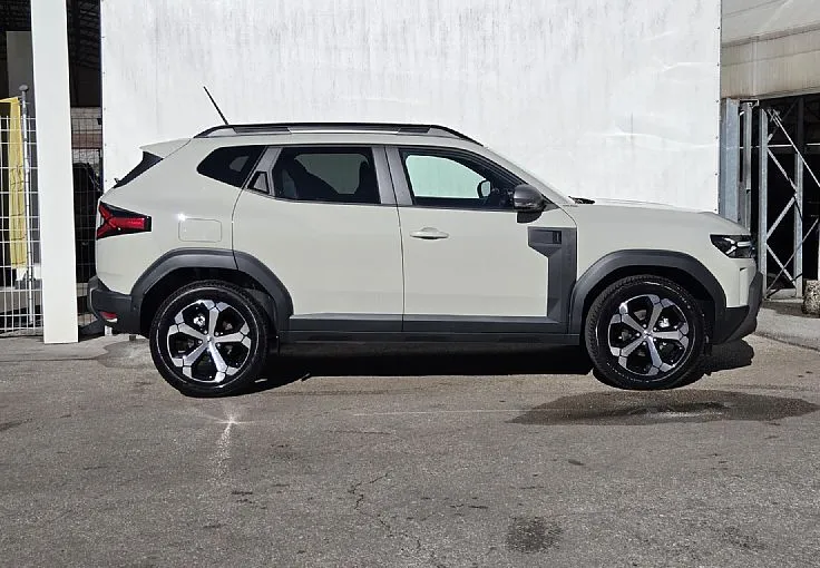 Zunanja slika - Dacia Duster - 1.2 TCe 140 Journey + Paket City in Zima plus - 4