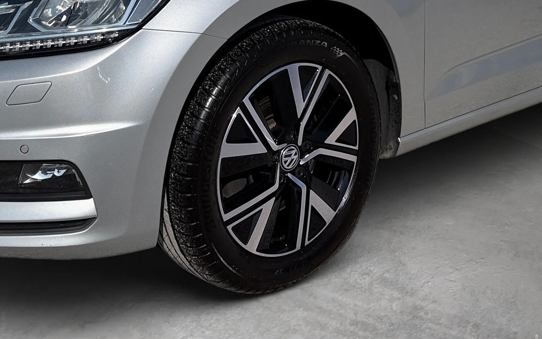 Zunanja slika - Volkswagen Touran - 2.0 TDI SCR avt. Family-LED-Vlečna kljuka-ACC... - 6