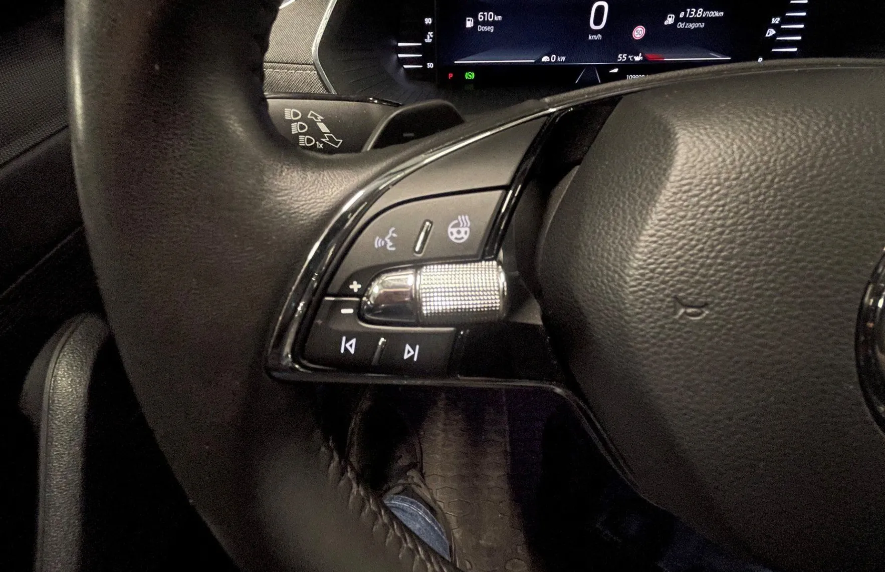 Zunanja slika - Škoda Octavia - 2.0 TDI Style DSG LED.KAMERA.OGR.SEDEŽ.ACC - 9
