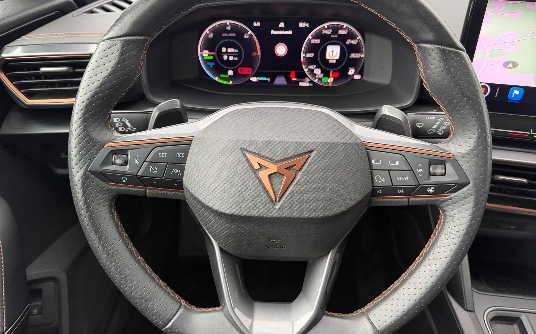 Notranja slika - Cupra Formentor - 1.4 eHybrid DSG-ACC-Full LED-Vzvratna kamera Navi. - 8