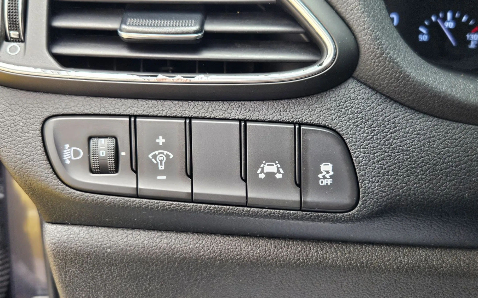 Zunanja slika - Hyundai i30 - 1.6 CRDi 110 Style, 1.LAST, SLOVENSKI - 11
