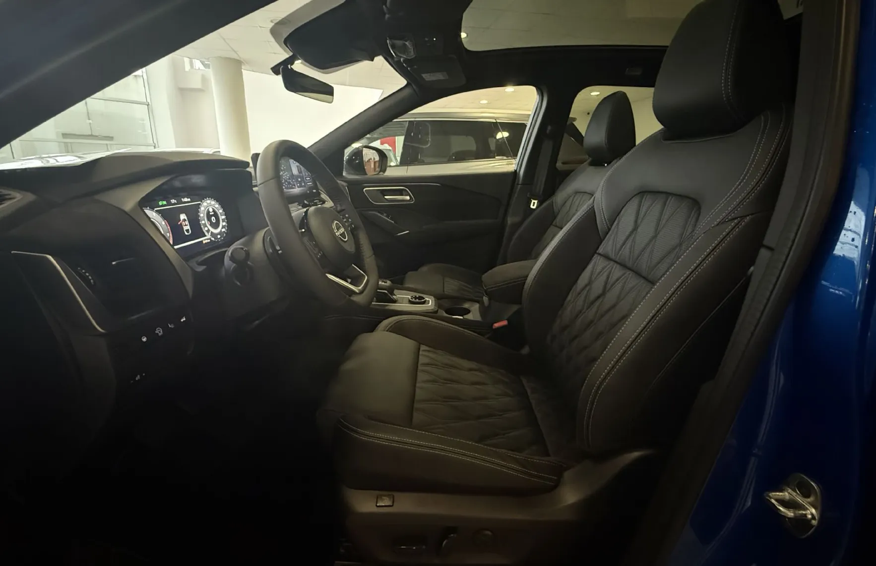 Zunanja slika - Nissan Qashqai - 1.3 DIG-T M.Hybr.158 4WD X-Tron. TEKNA+ - 9