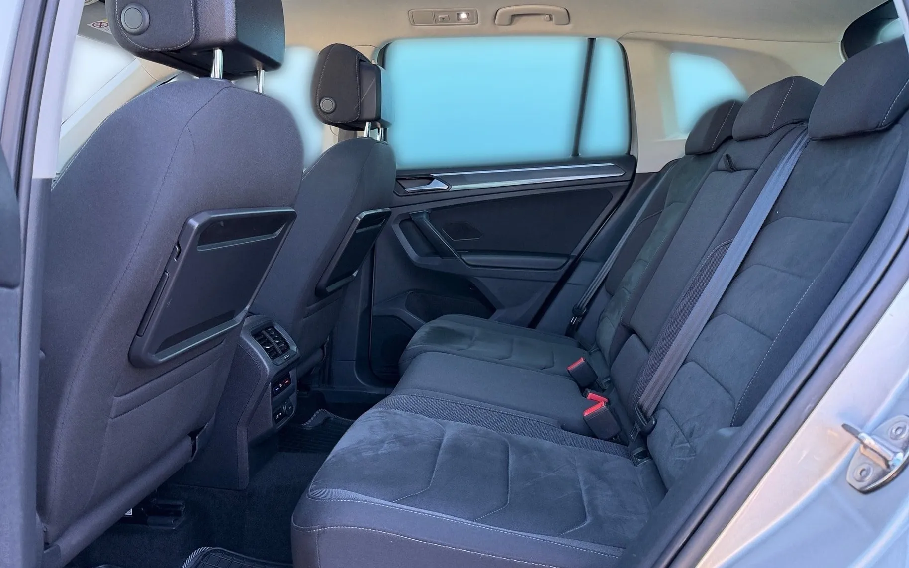 Notranja slika - Volkswagen Tiguan - 4motion 2.0 TDI Highline DSG-Panorama-Vl. kljuka - 11