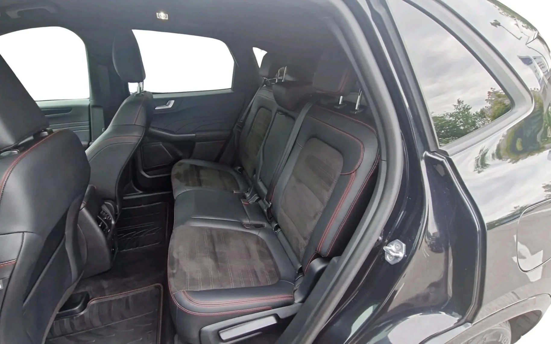 Zunanja slika - Ford Kuga - St-Line X 2.5 Hyb FHEV-SLO-RADAR-LED-NAVI-HEADUP - 6