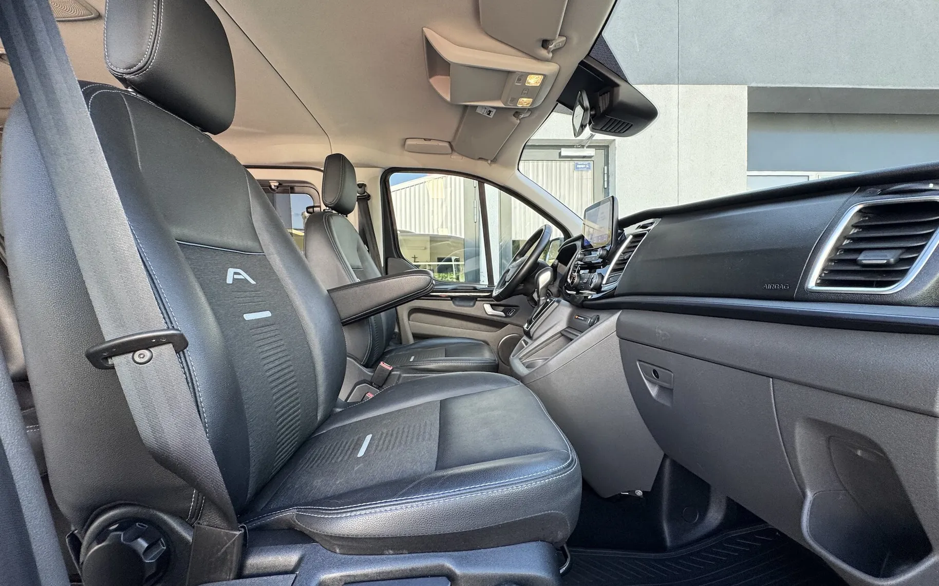 Zunanja slika - Ford Tourneo Custom - ACTIVE 2.0 TDCI 170KM AVTOMATIK L2H1 SLO 1.LASTNI - 12
