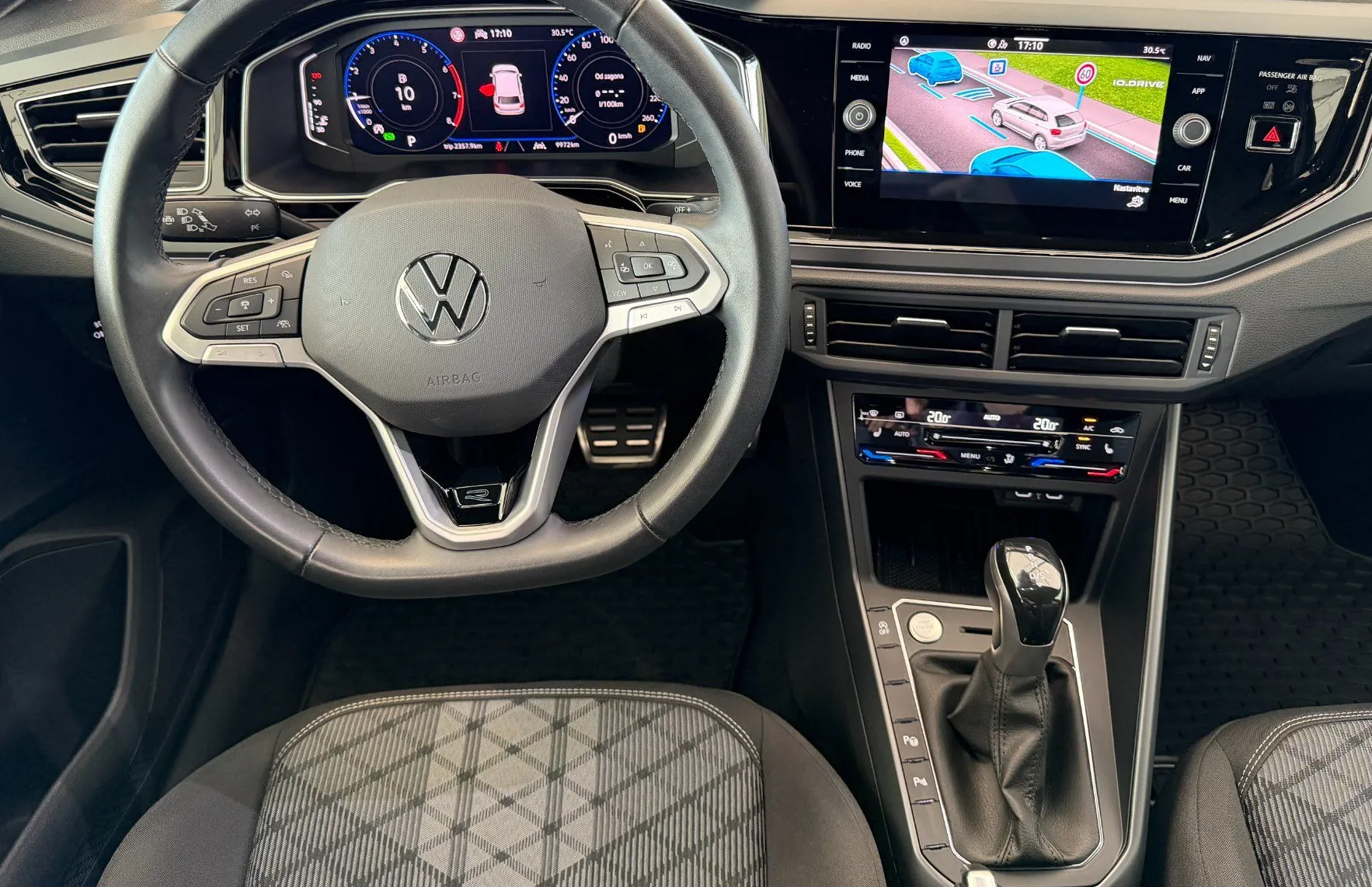 Zunanja slika - Volkswagen Polo - 4JOY1.0 TSI DSG -SLO-1.LASTNIK-KEYLESS-KAMERA - 7