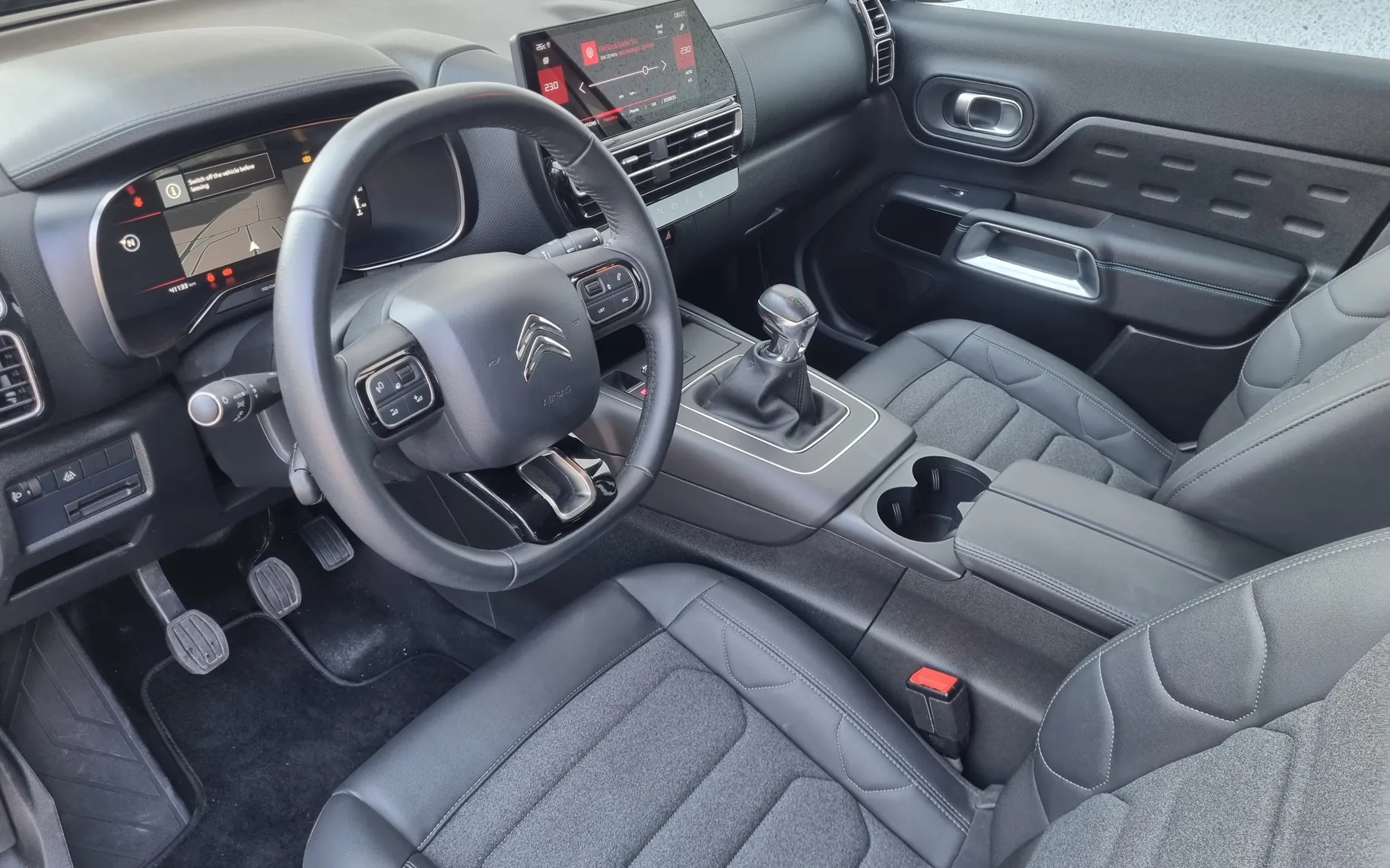 Zunanja slika - Citroën C5 - Aircross 1.2 PT Plus - MALO KM - POTRJENA SERVISNA KNJIGA - 19