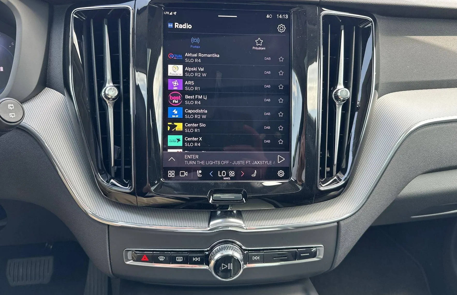 Zunanja slika - Volvo XC60 - B5 P AWD Plus Dark Avt. - 16