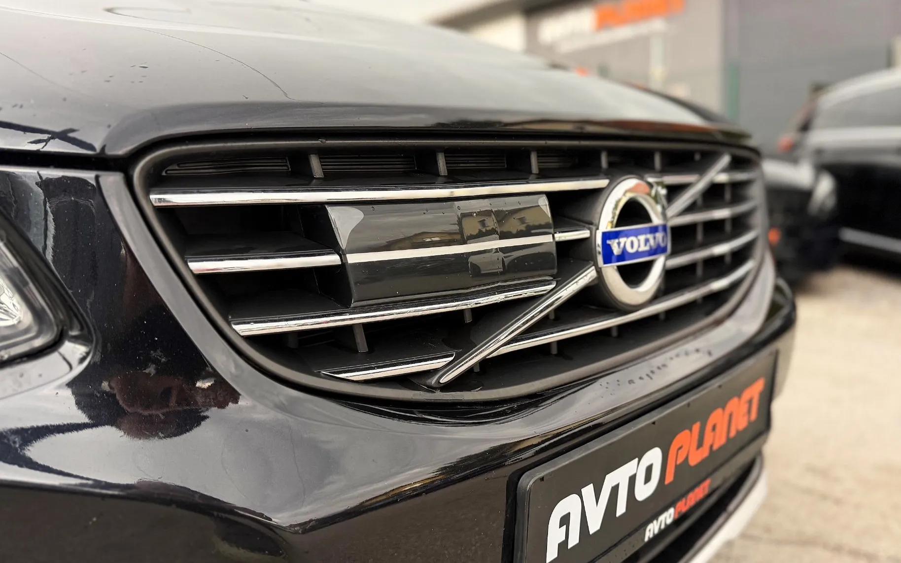 Zunanja slika - Volvo XC60 - D4 Summum AUT. LED XENON ACC NAVI BLS VIRTUAL - 11