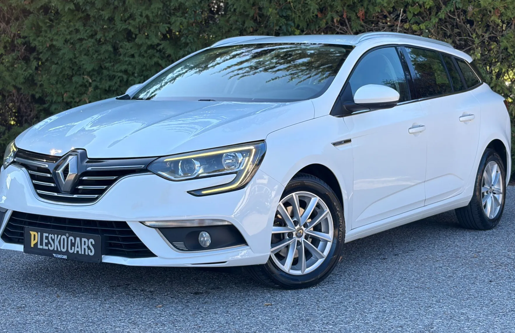 Zunanja slika - Renault Mégane - Megane Grandtour Blue dCi 115 Intens EDC - 1