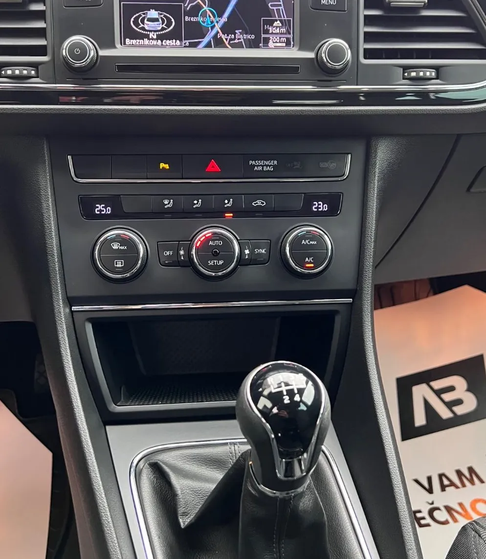 Zunanja slika - Seat Leon - 1.6 TDI+SLO+ALU+NAVI+PDC+LED - 15