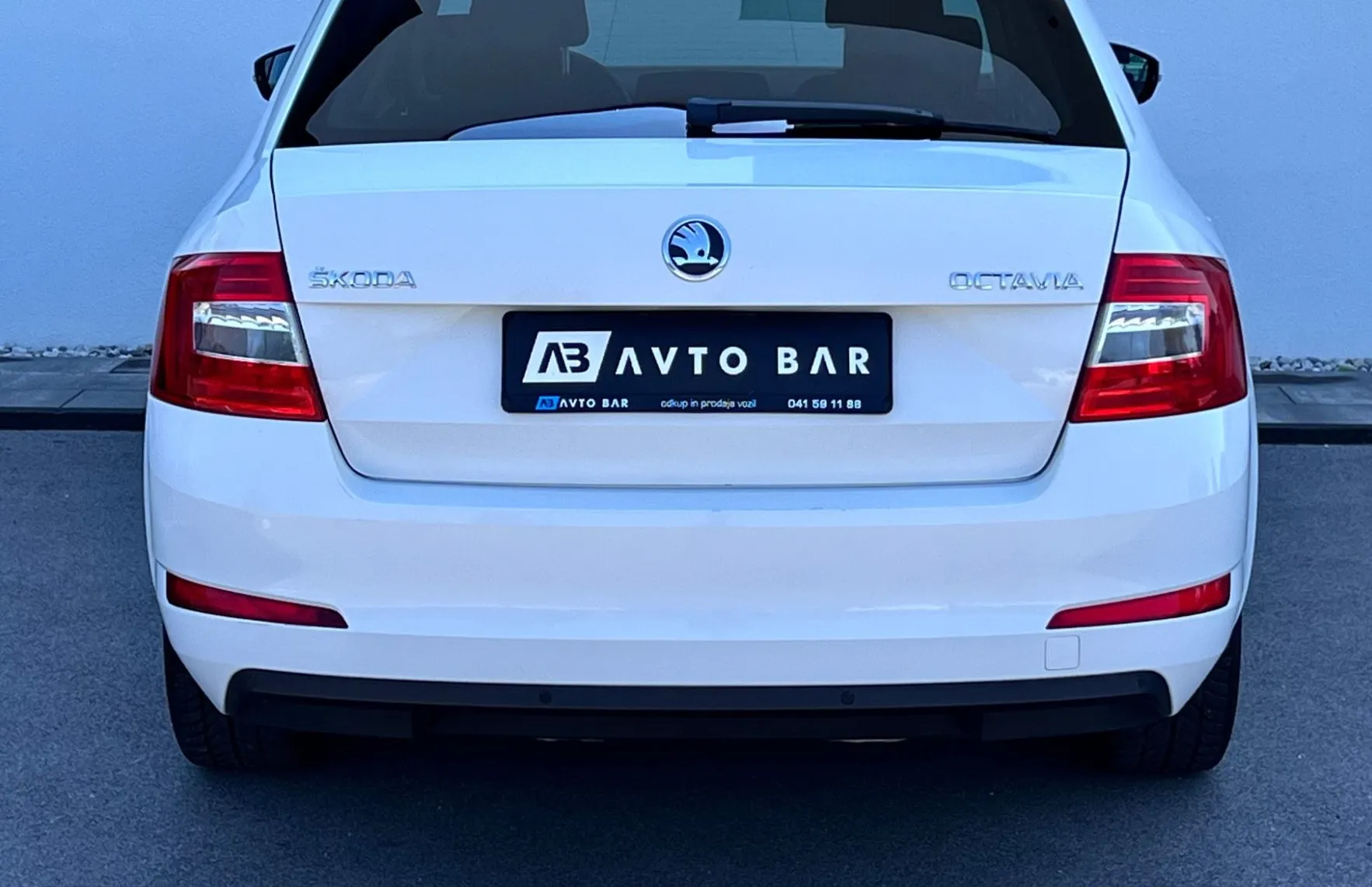 Zunanja slika - Škoda Octavia - 1.2 TSI+1.LAST+SLO+ALU+PDC - 7