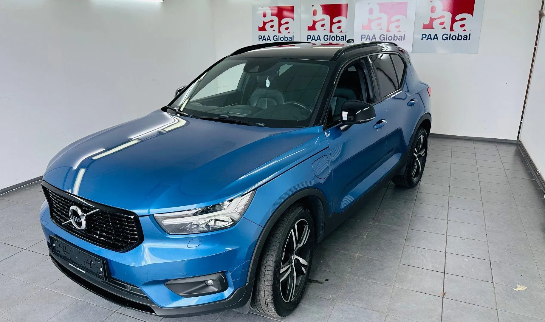 Zunanja slika - Volvo XC40 - T5 Recharge Twin Engine R-Design Avt.KAMERA.LED - 1