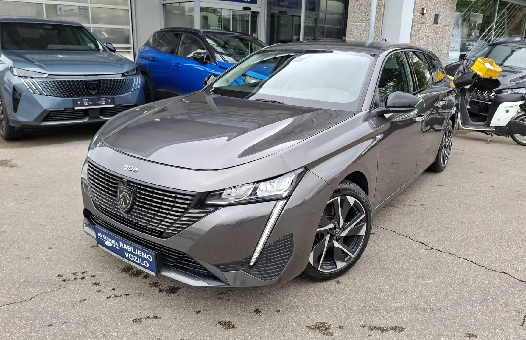 Zunanja slika - Peugeot 308 - SW 1.5 BlueHDI 130 STT Allure Avt. - 1