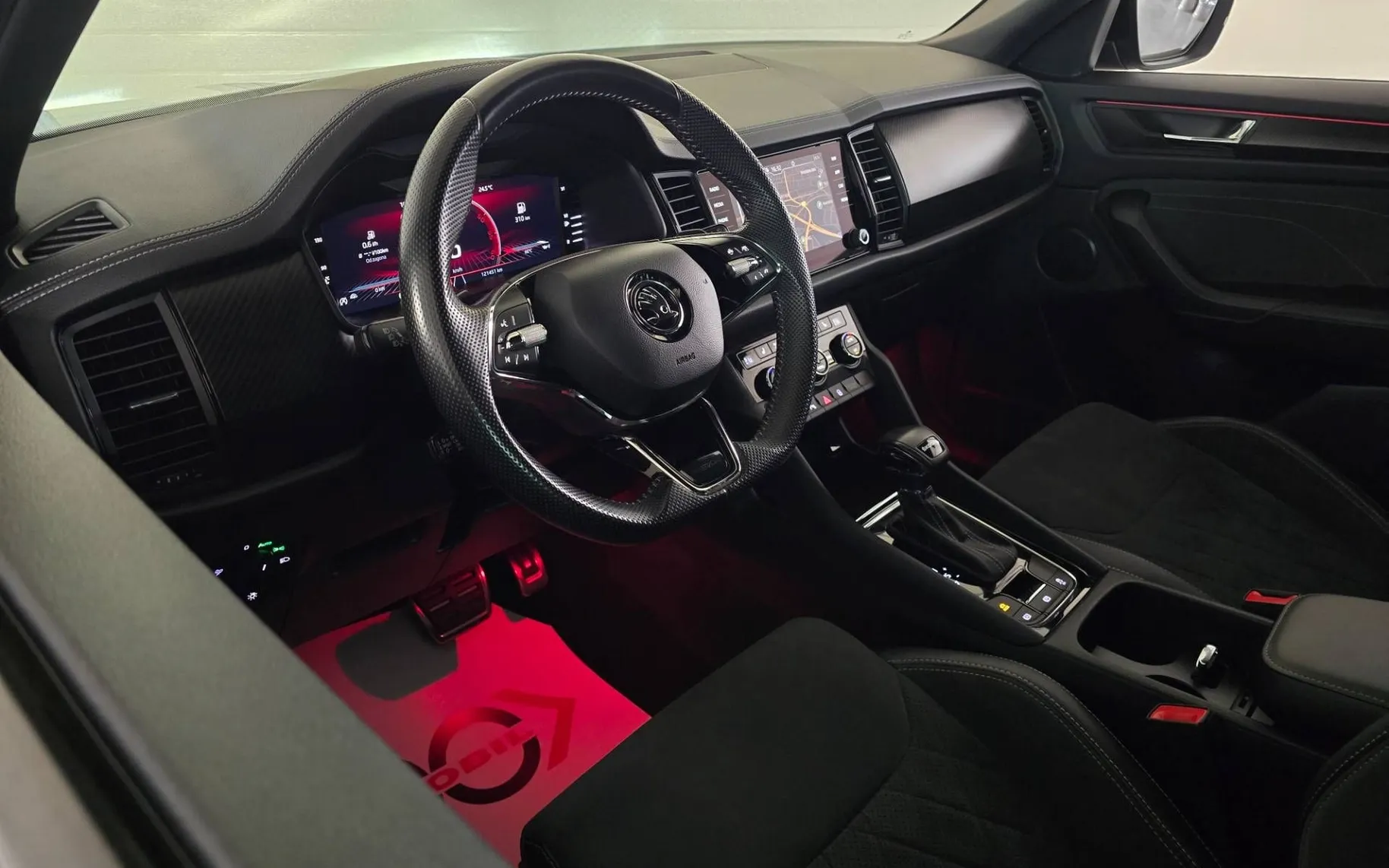 Notranja slika - Škoda Kodiaq - 2.0 TDI Sportline DSG- Matrix.virtual.kamera.ALU19 - 9