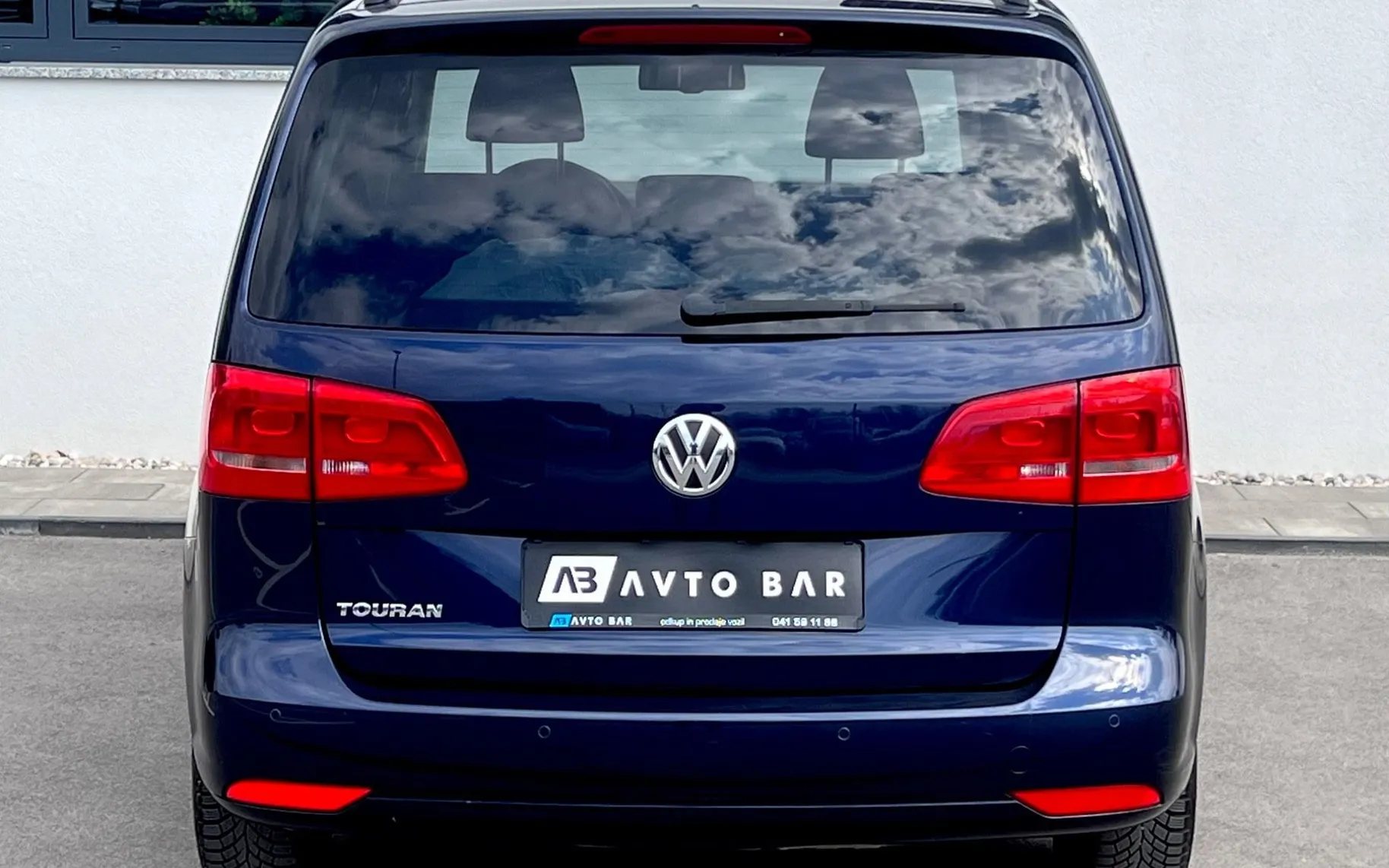 Notranja slika - Volkswagen Touran - 1.2 TSI Comfortline+PDC+TEPM+BLUETOOT - 7