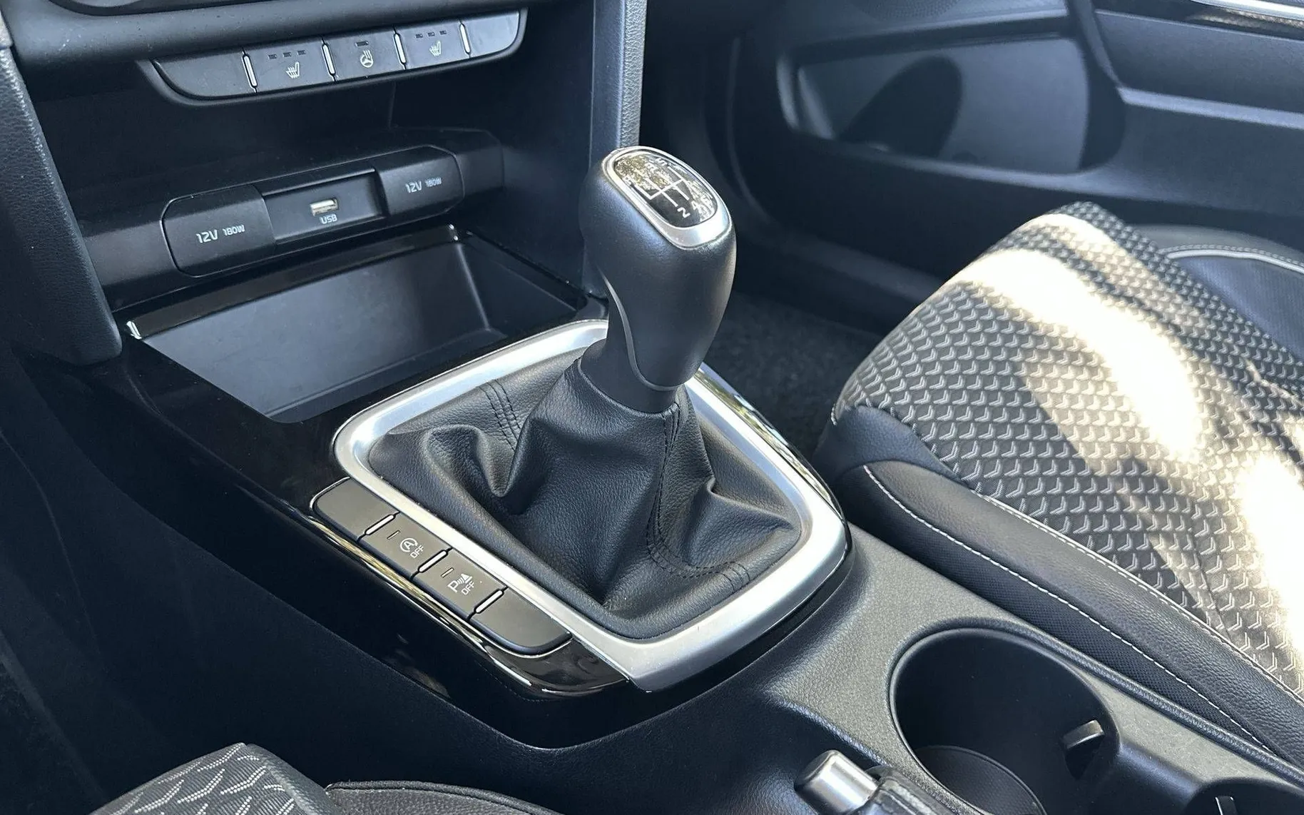 Notranja slika - KIA XCeed - 1.0 EX Way - 20