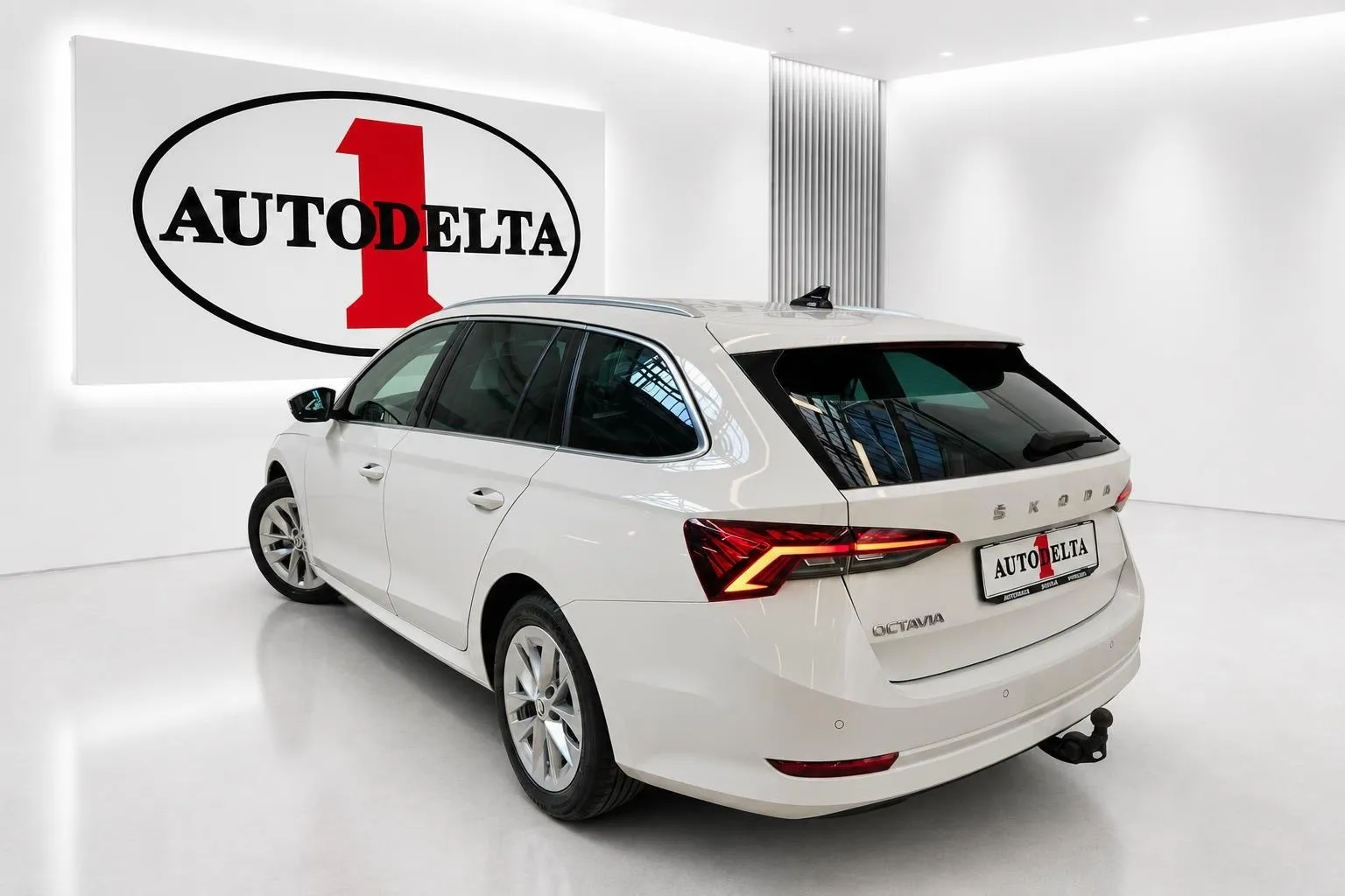 Zunanja slika - Škoda Octavia - Combi 2.0 TDI Style DSG... - 4