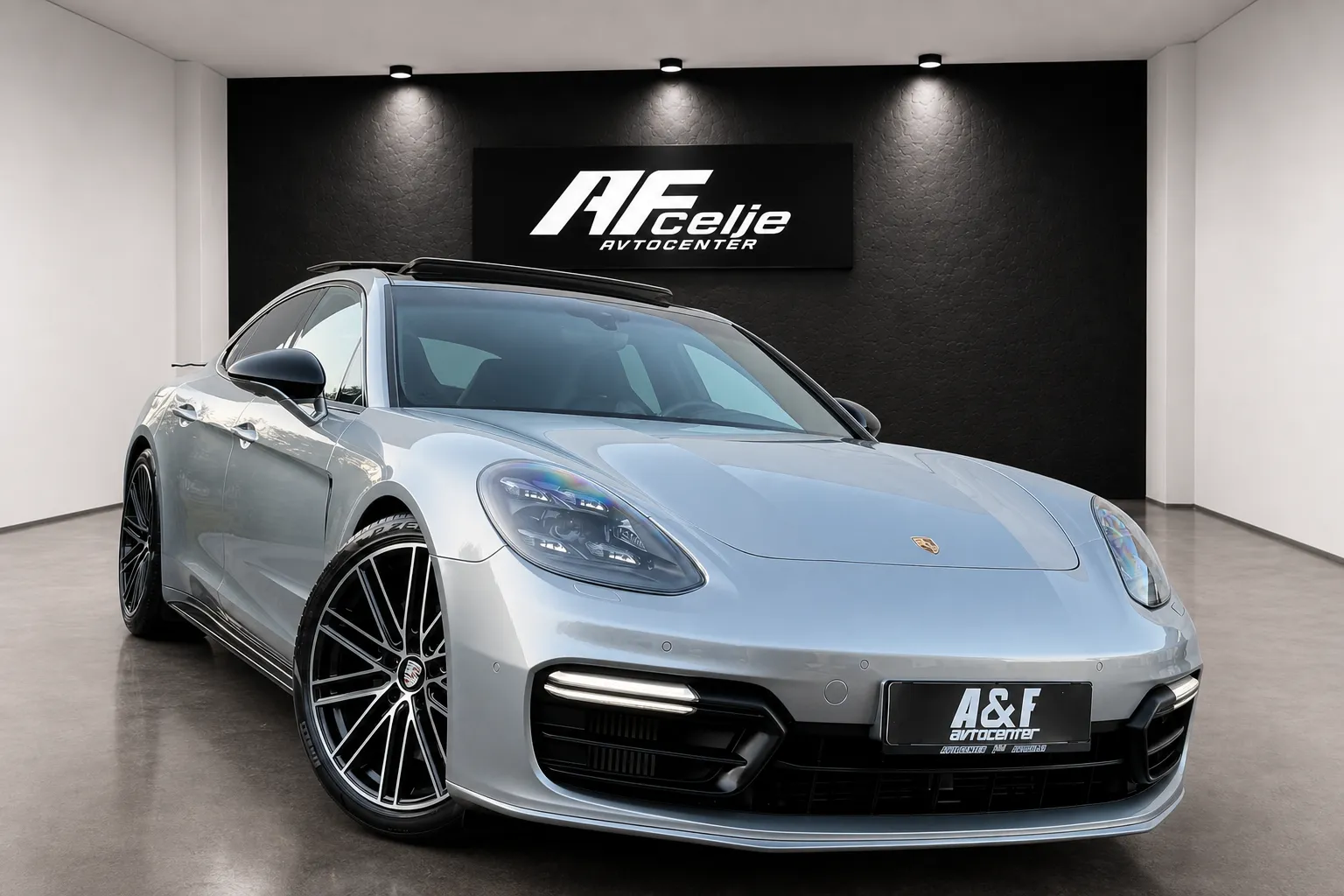 Zunanja slika - Porsche Panamera - 4.0 V8 GTS-PANORAMA-MATRIX-SOFT CLOSE-HLAJENJE-... - 3