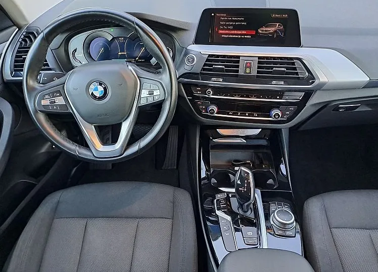 Zunanja slika - BMW X3 - serija : xDrive30e  AT - 7