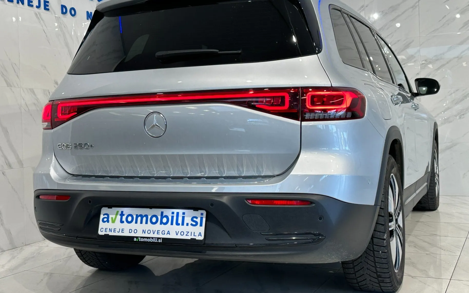 Zunanja slika - Mercedes-Benz EQB - 250+ |ACC|Kamera|Memory|Slo|Tov. Garancija do 20.. - 6