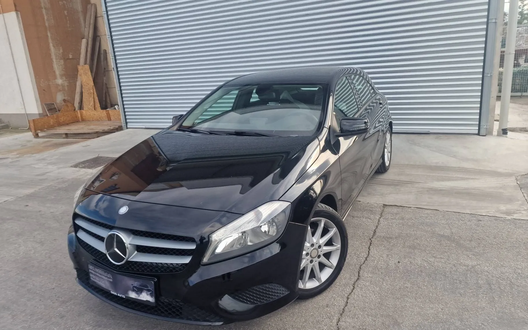Zunanja slika - Mercedes-Benz A-Razred - A 180 CDI 1.LASTNIK KOT NOV SERVISIRAN NA MERC... - 1
