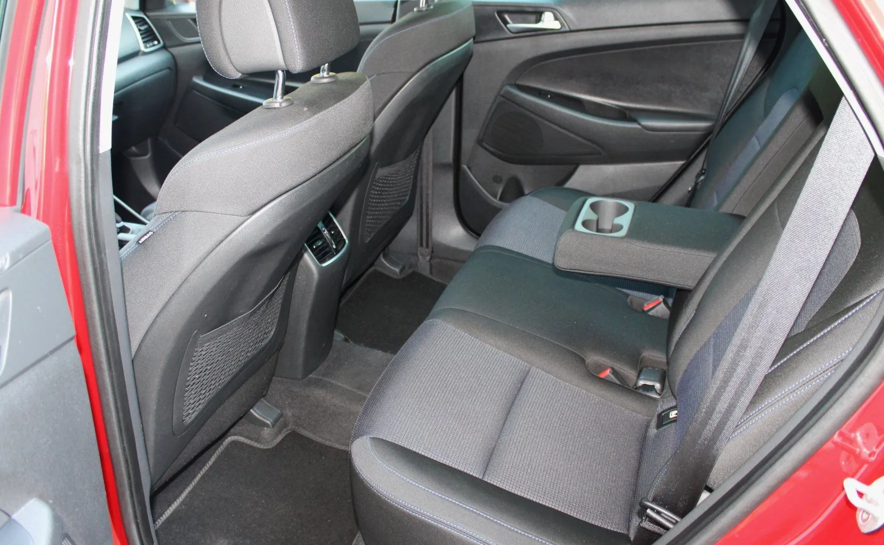 Zunanja slika - Hyundai Tucson - 1.7 CRDi Style DCT ALU PDC GRETJE SEDEŽEV - 13