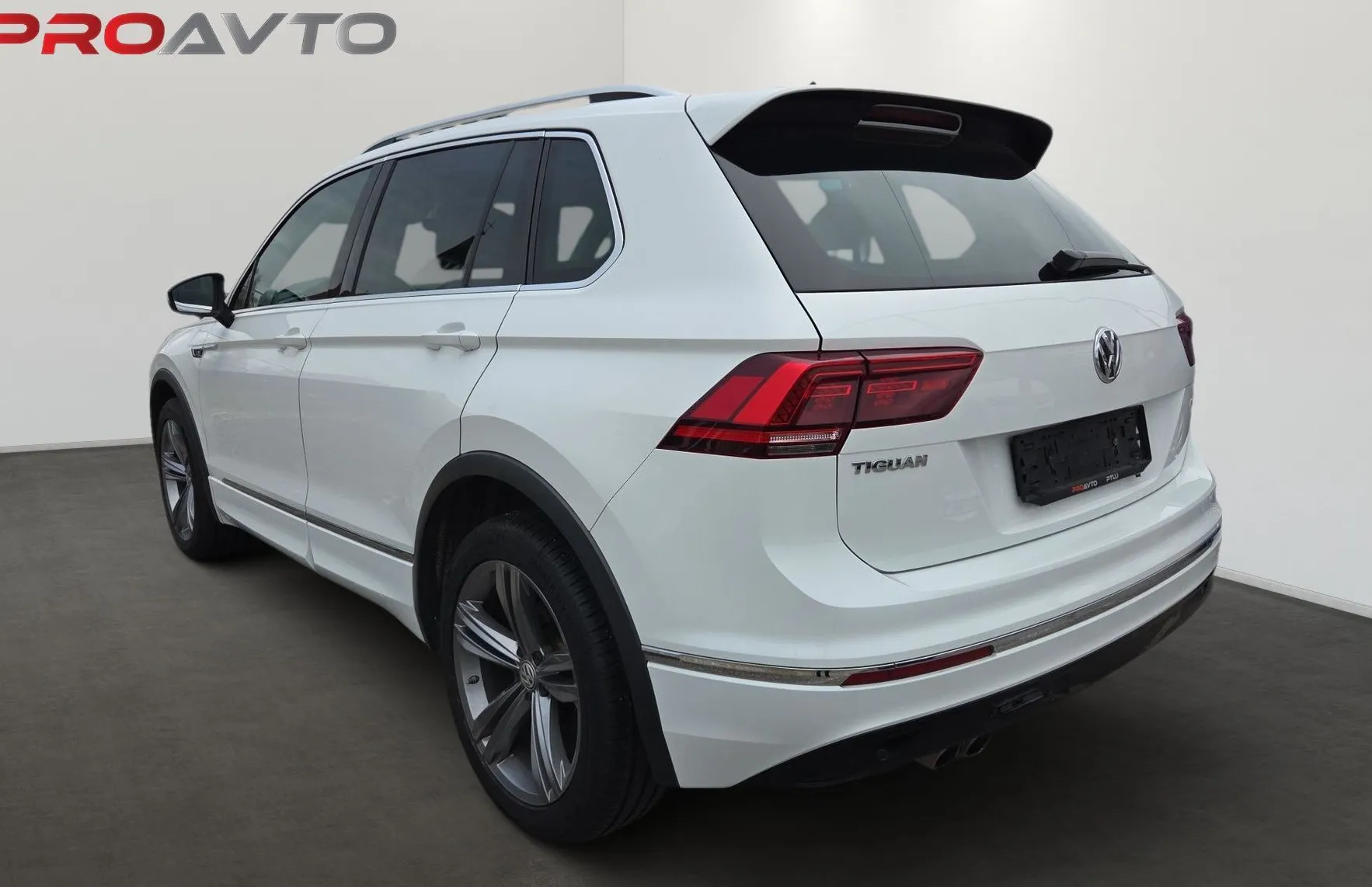 Zunanja slika - VW Tiguan - 2.0 TDI SCR 4MOTION BMT R-Line .rezerviran - 4
