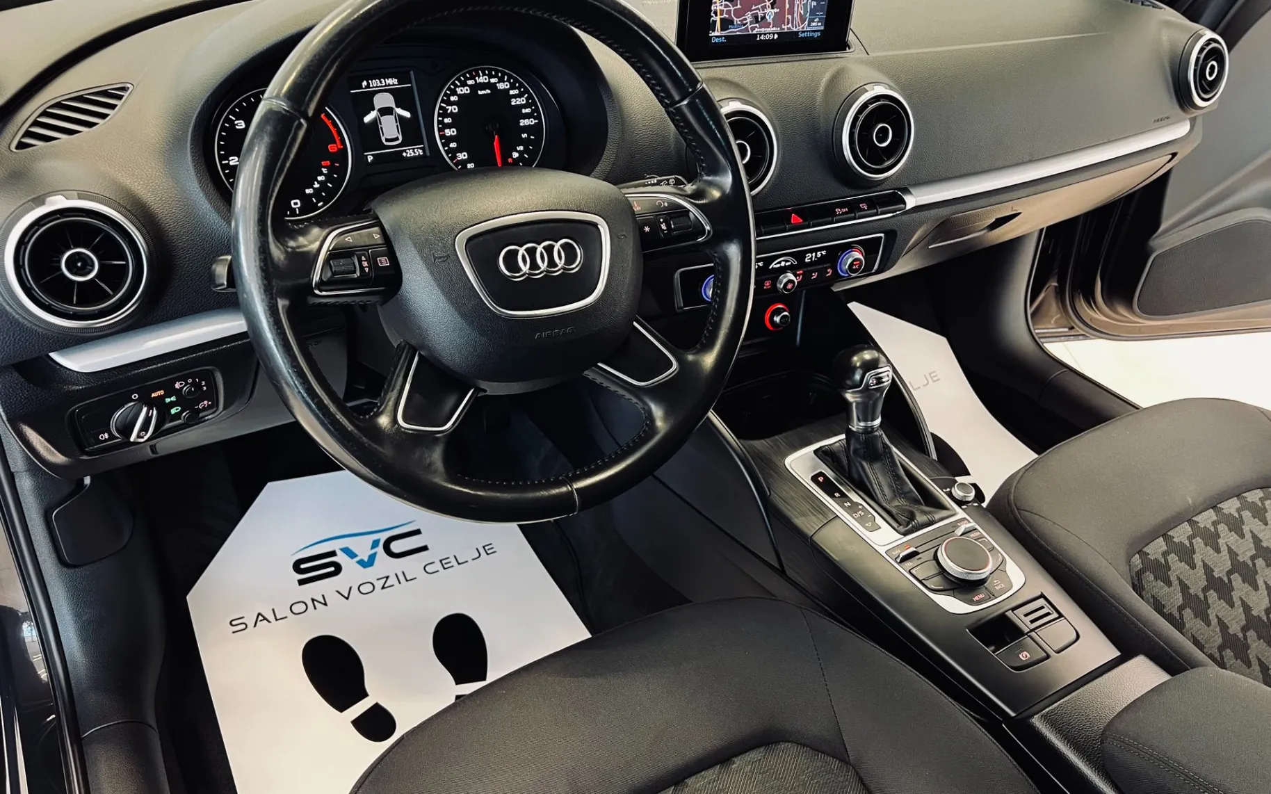 Zunanja slika - Audi A3 - 1,6 TDI Ambiente S-tronic - 8