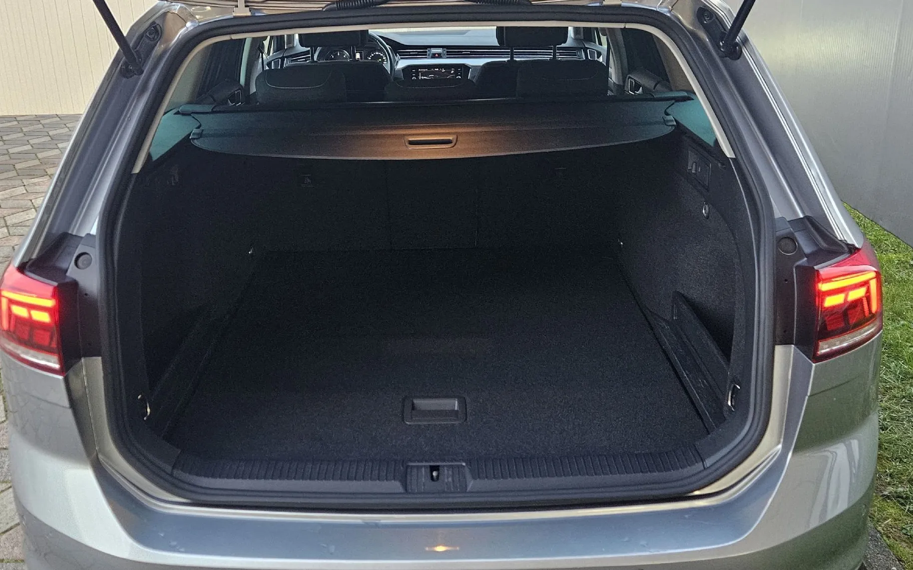 Zunanja slika - VW Passat - Variant 2.0 TDI BMT  Business avt. 110kW+LED+KAM+12.MES.JA - 12